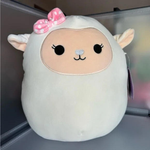 Lily the Lamb Squishmallows 12” NWT FTM - Picture 1 of 7